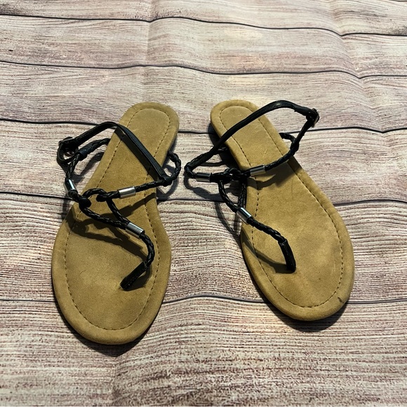 Lauren Ralph Lauren Black T Strap Flip Flop with Silver Details, Size 5B - Picture 1 of 5